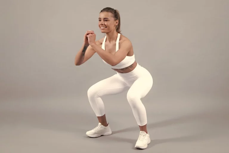 La rutina de pilates perfecta para quienes odian el gimnasio