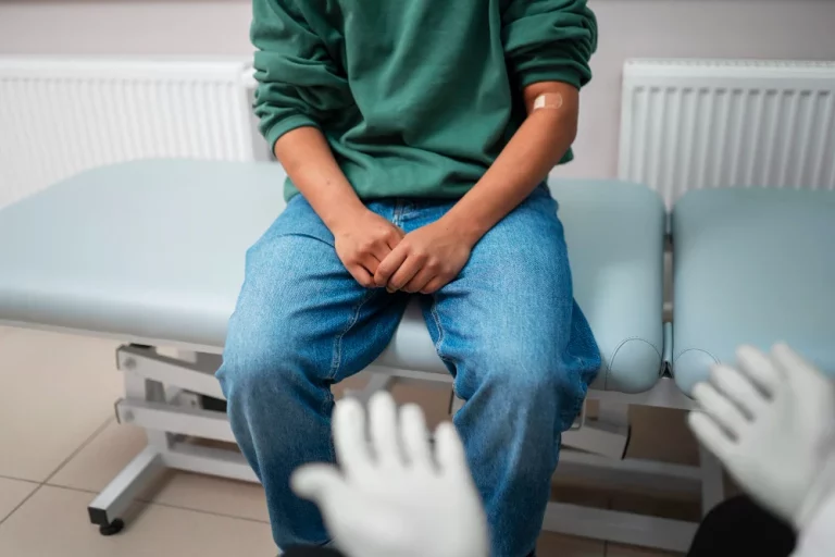 Un síntoma silencioso del cáncer de próstata que puede dar señales un año antes