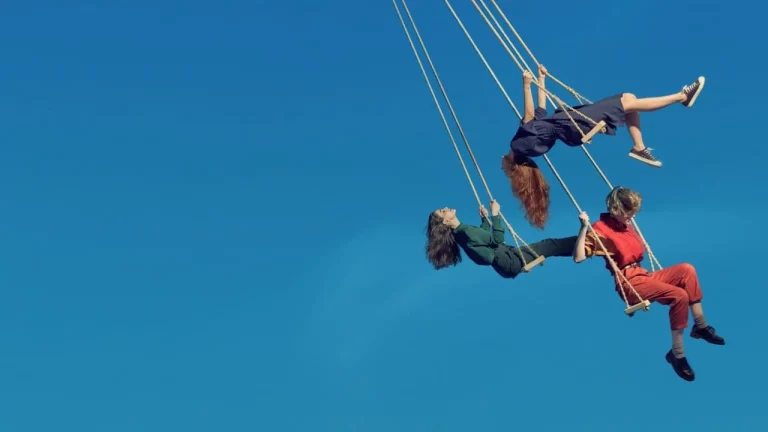 No es apta para menores, pero es la serie española de Movistar Plus que todos elogian