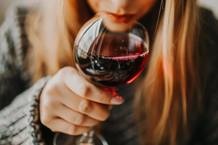 8 euros, 92 puntos Parker y el respaldo de la mejor bodega: Este es el mejor vino tinto de España
