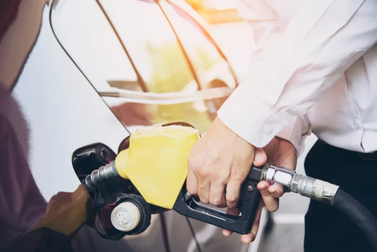 Si confundes la gasolina 95 con la 98, esto es lo que puede ocurrirle a tu coche