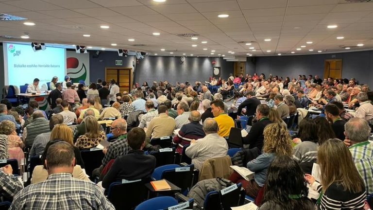 Aitor Esteban, elegido por unanimidad de la Asamblea Territorial del PNV de Bizkaia para presidir el EBB