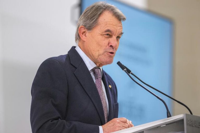 El expresidente Artur Mas está «más decidido» a querellarse por la ‘Operación Cataluña’ tras las últimas revelaciones
