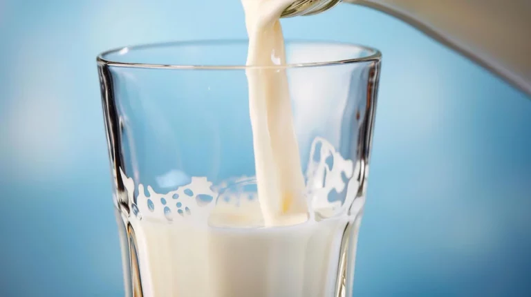 Según la última actualización de la OCU, estas son las 3 peores marcas de leche entera en España