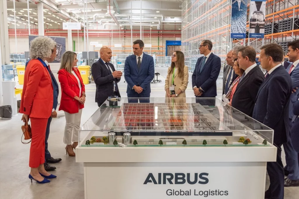 Los nuevos helicópteros NH90 y H145-M de Airbus muestran fallos en autonomía y ataque 1 Moncloa EuropaPress 6066839 presidente gobierno pedro sanchez 4i delegado consejero airbus helicopters Moncloa