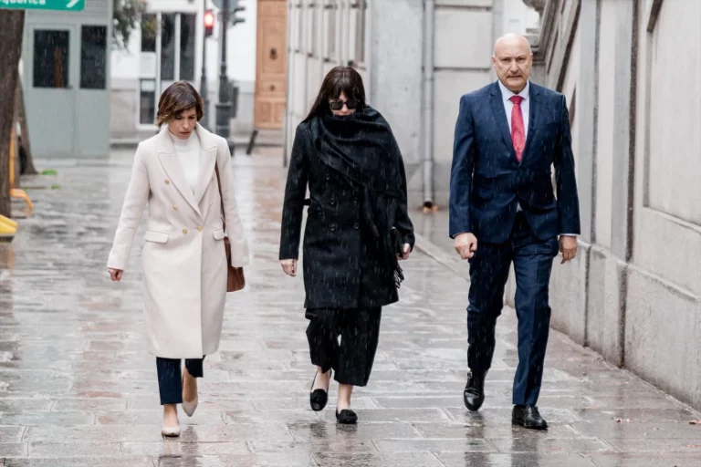 Koldo pide que no se investiguen los contratos y los viajes de Jesica con Ábalos