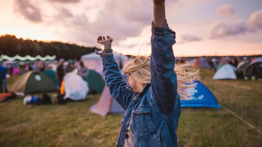 Ellas se arreglan, salen… y vuelven solas: el físico que arruina las citas en Europa 1 Moncloa Cuál es la condición física que hace que estas mujeres de Europa no tengan pareja