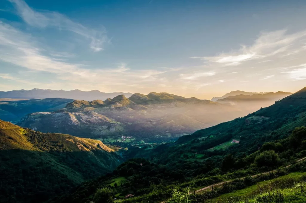 3 paisajes de Cantabria que parecen de otro mundo 21 Moncloa WhatsApp Image 2025 03 18 at 2.14.21 PM Moncloa