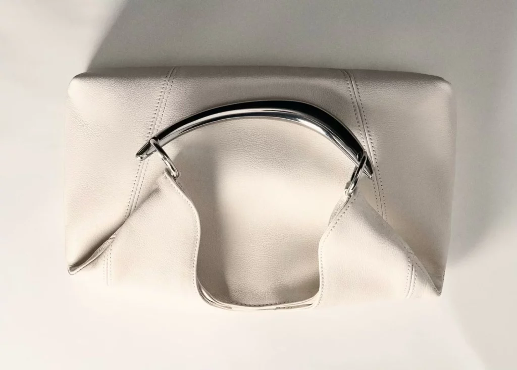 Mango tiene el bolso de lujo que parece de Louis Vuitton 22 Moncloa WhatsApp Image 2025 03 19 at 5.45.45 PM 1 Moncloa