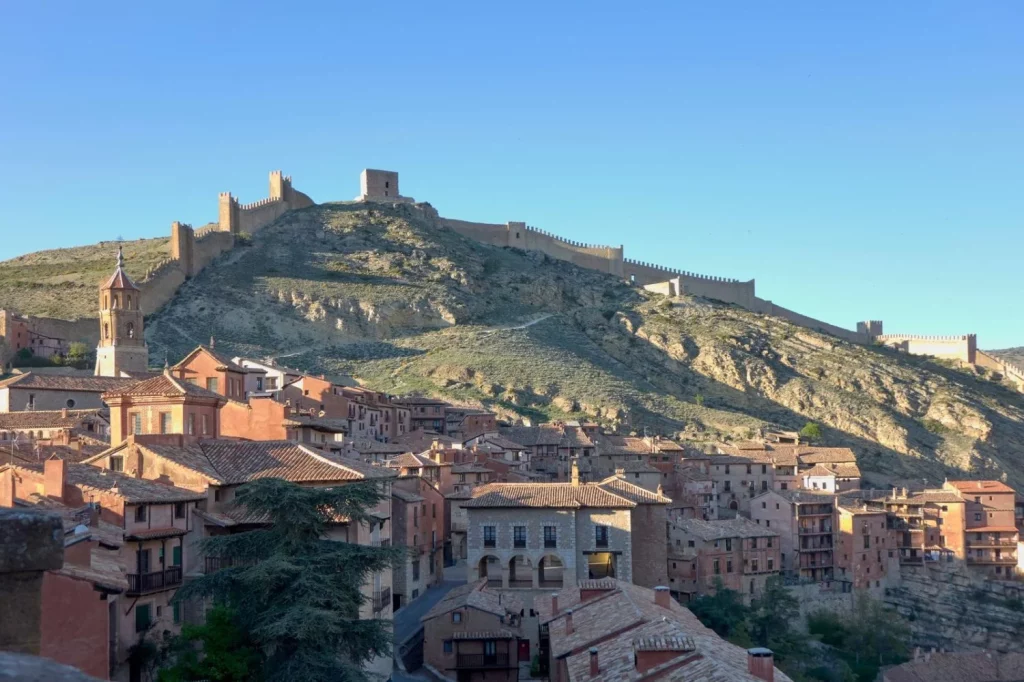 Este pueblo medieval de Aragón tiene murallas que te transportan al pasado 15 Moncloa WhatsApp Image 2025 03 23 at 9.57.37 PM 4 Moncloa