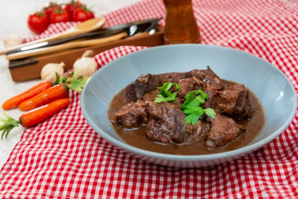 Descubre la receta de rabo de toro, un clásico de la cocina andaluza 23 Moncloa WhatsApp Image 2025 03 23 at 9.57.37 PM 5 Moncloa