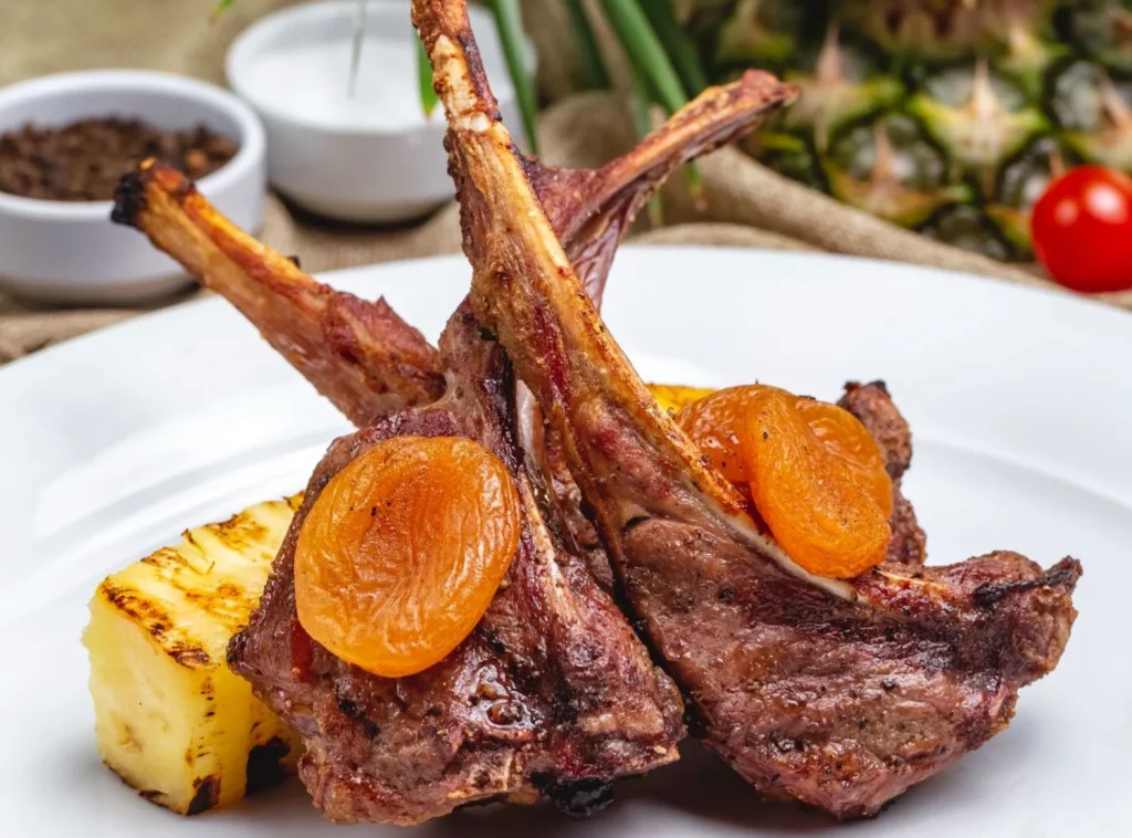 Cómo preparar un cordero lechal asado al estilo tradicional castellano 5 Moncloa Ingredientes para hacer un delicioso cordero lechal asado