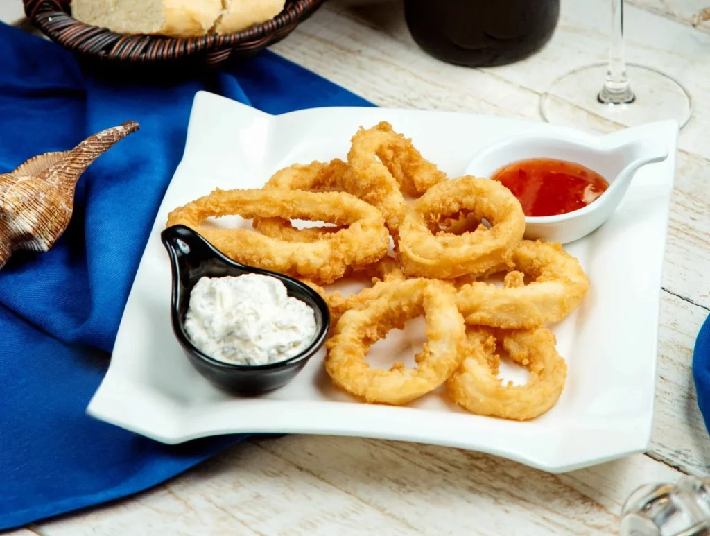 Calamares a la andaluza, el clásico marino que enamora con pasión y tradición 17 Moncloa Un bocado irresistible que siempre será un gusto para el paladar