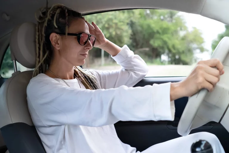Si conduces solo, la DGT tiene un mensaje claro