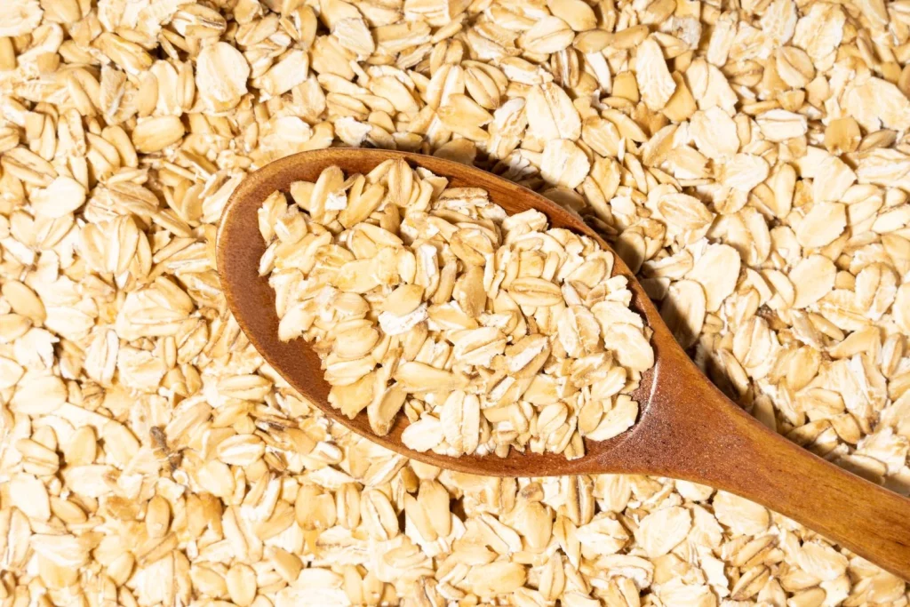 Dile adiós al pan rallado, el truco para empanar sin calorías extra 1 Moncloa ¿CÓMO UTILIZAR COPOS DE AVENA PARA EMPANAR?