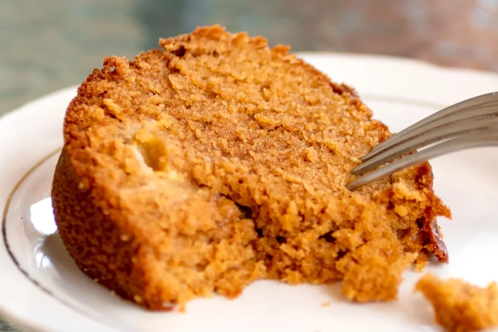 Bizcocho de zanahoria y avena, el capricho saludable que no podrás dejar de probar 1 Moncloa HISTORIA Y ORIGEN: DE LA NECESIDAD A LA VIRTUD
