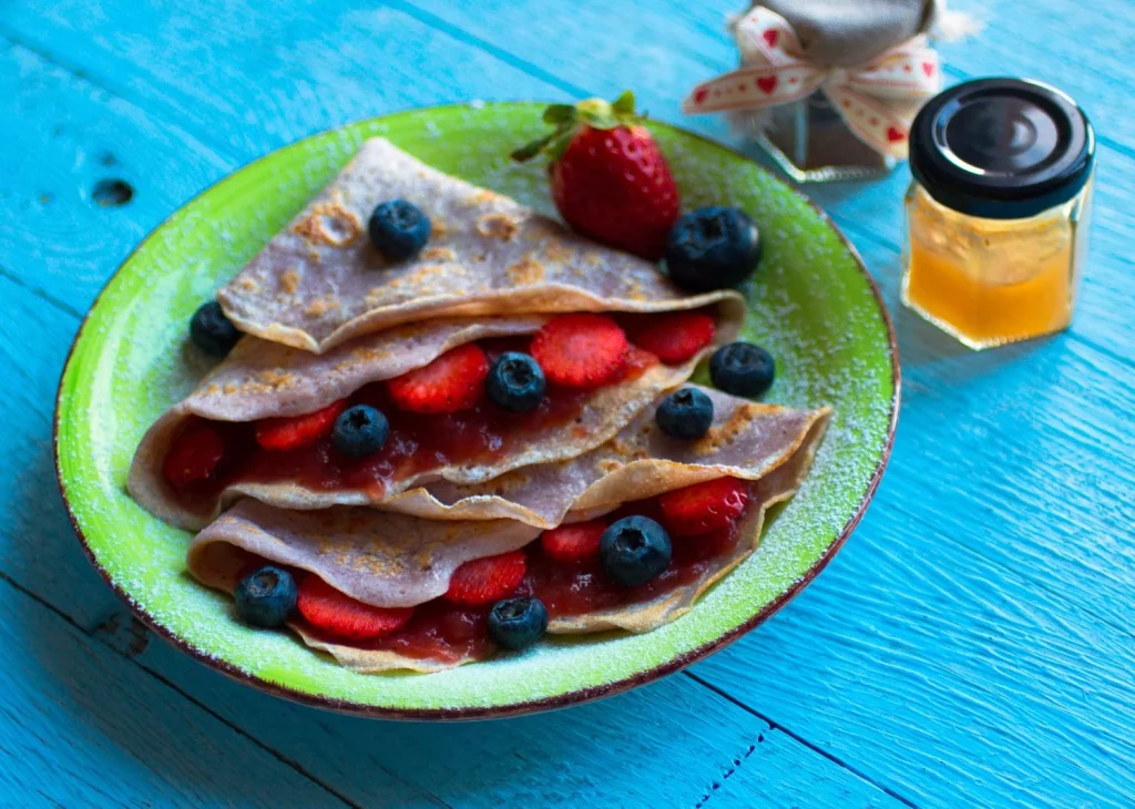 Así se hacen los crepes sin harina que se están comiendo a los clásicos 21 Moncloa creeps freepik 1 Moncloa