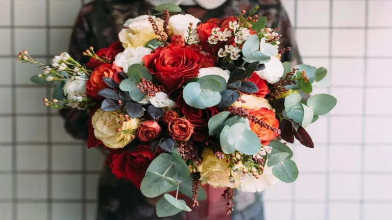 Romántico Regalo en Málaga: Consejos para pasar flores sorpresa inolvidable