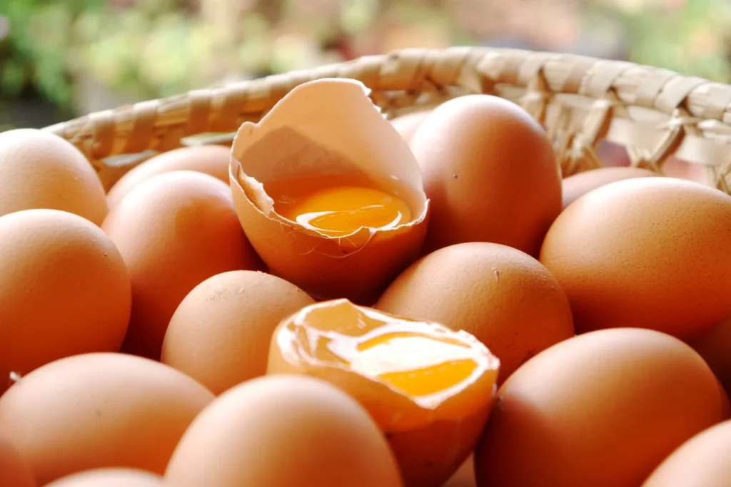 3 cosas que nunca debes meter en la freidora de aire 34 Moncloa ALIMENTOS MUY DELICADOS: UN RIESGO DE DESHACERSE