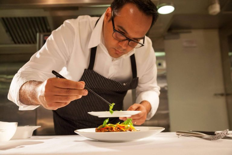 Consultores gastronómicos transforman restaurantes en destinos culinarios destacados