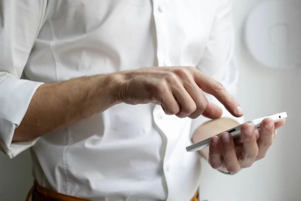 Así funciona la estafa digital que está vaciando cuentas bancarias sin dejar rastro 6 Moncloa Una estafa digital tradicional que sigue en auge en España