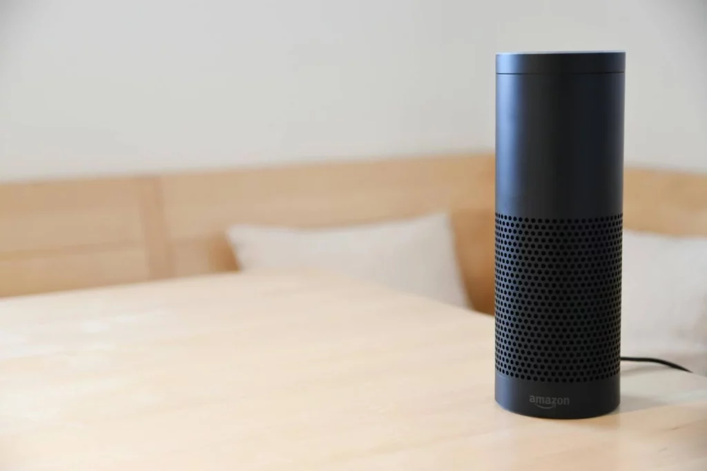 Este es el único lugar de tu casa donde Alexa no podrá espiarte 22 Moncloa ¿Alexa te espía? Cuál es la verdadera función del dispositivo