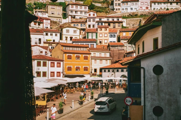 Este es el pueblo «fantasma» de España que inspiró a Disney y parece sacado de un cuento