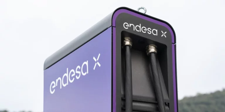 Endesa y Electromaps se unen para revolucionar el acceso a cargadores de vehículos eléctricos en España