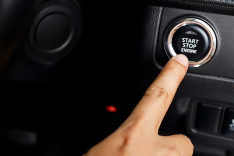 La OCU lo deja claro: esto es lo que pasa si apagas el Start-Stop del coche