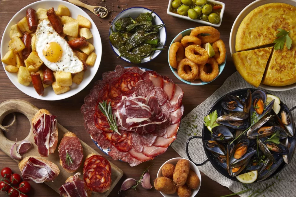 Patrimonio mundial y prácticamente vacía: la ciudad de España, perfecta para Semana Santa 5 Moncloa CIUDAD CON UNA GRAN GASTRONOMÍA: UN FESTÍN PARA LOS SENTIDOS