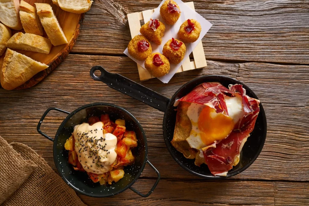 Tapas, buen rollo y encanto: la ruta más sabrosa por una ciudad que te va a enamorar en Semana Santa 31 Moncloa SANTANDER: UNA CIUDAD CON SABOR A TRADICIÓN