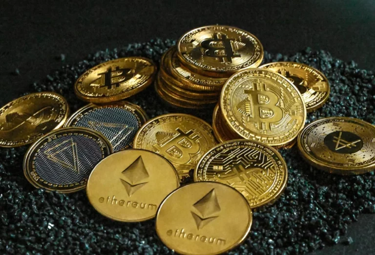 España impulsa el acceso a las criptomonedas con más de 300 cajeros automáticos de Bitcoin