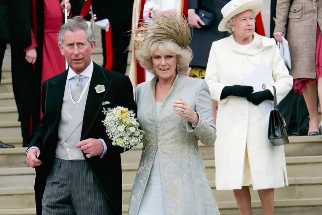 La reina Isabel II y Felipe de Edimburgo, la advertencia a Camilla