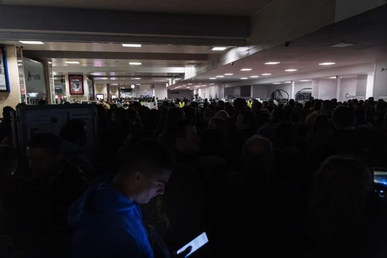 El apagón o cero absoluto en España deja a millones de personas sin luz | Agencias