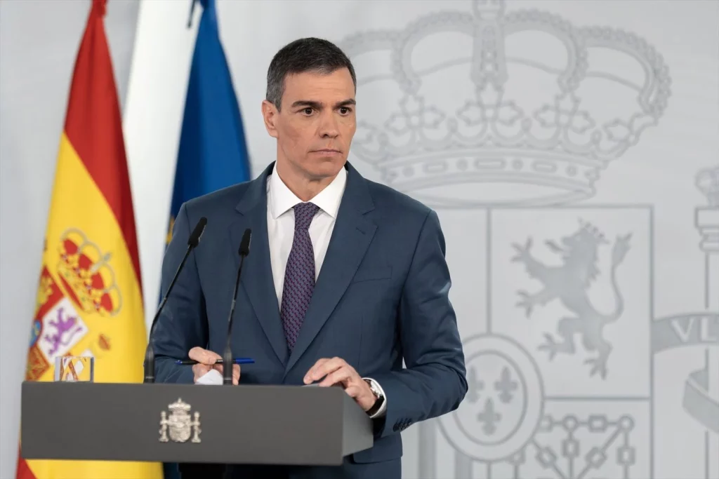 El presidente del Gobierno, Pedro Sánchez, comparece ante los medios, en el Palacio de la Moncloa, a 29 de abril de 2025, en Madrid (Fuente: Agencias)