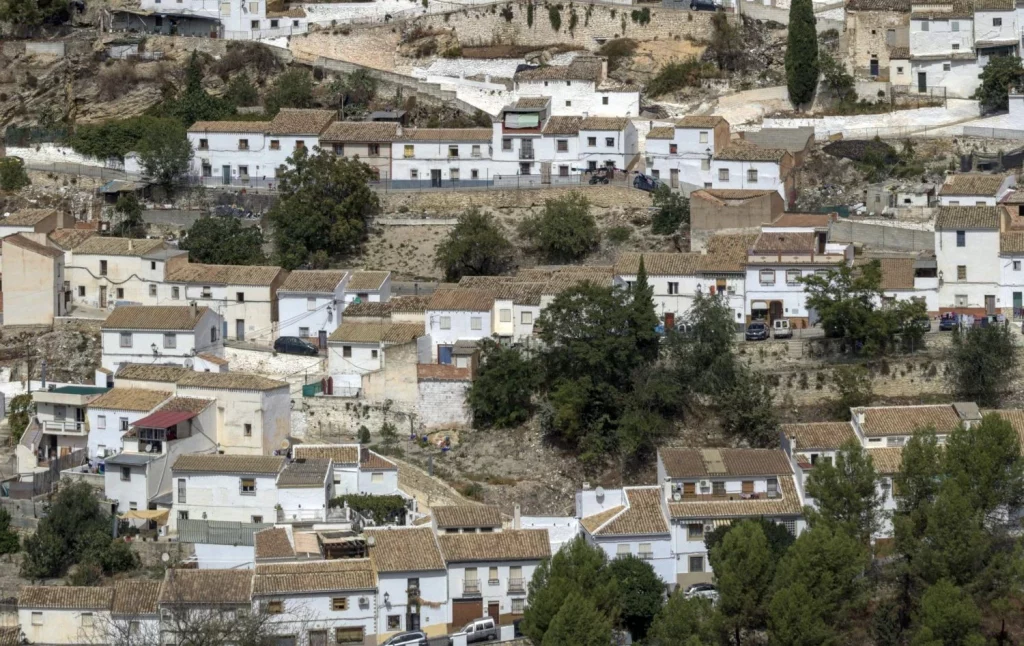 A un paso de Granada, descubre una villa cargada de encanto y misterio 22 Moncloa Una escapada sabrosa y con alma