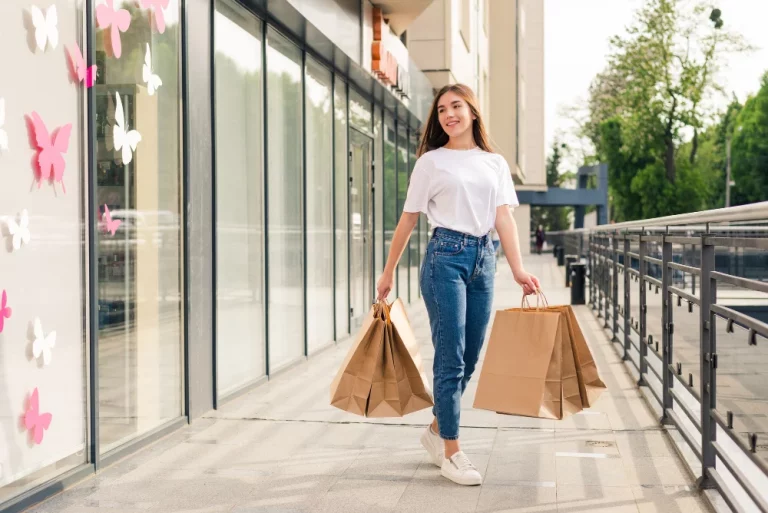 Encuentra lo último en moda en los mejores outlet de Madrid