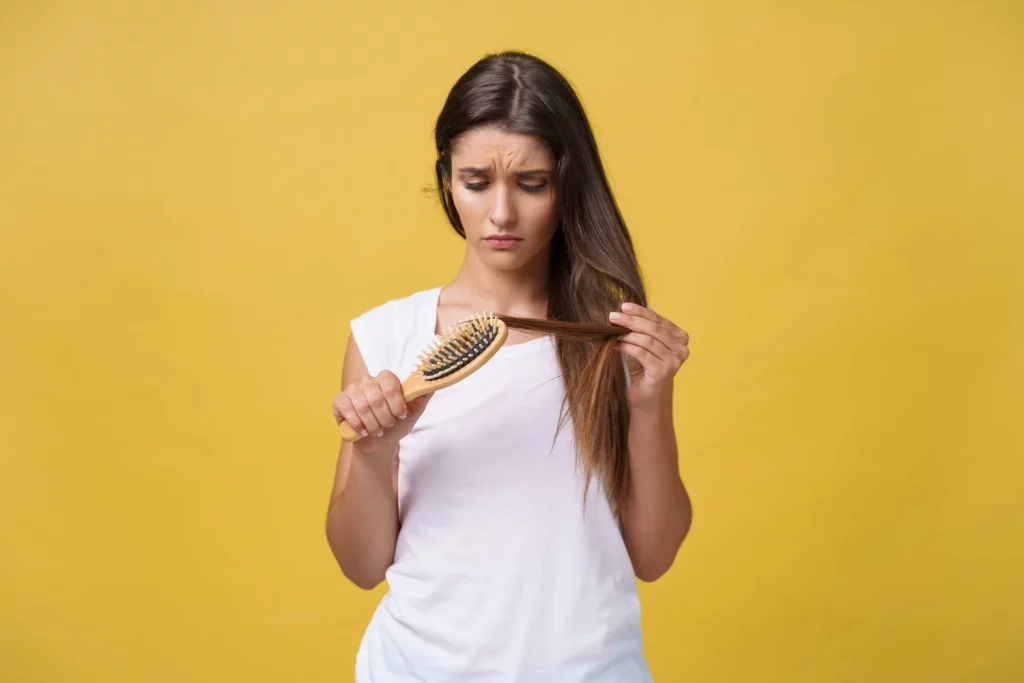 Mercadona desata la histeria con este producto 'borra-encrespamiento' instantáneo por menos de 3€ 7 Moncloa Pelo encrespado cuidado cabello Moncloa