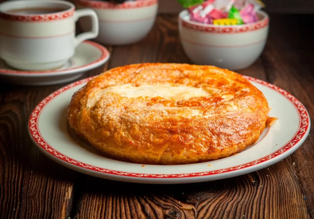 Descubre cómo hacer la pantxineta vasca, el secreto del postre más innovador 20 Moncloa Paso a paso para preparar este exquisito postre