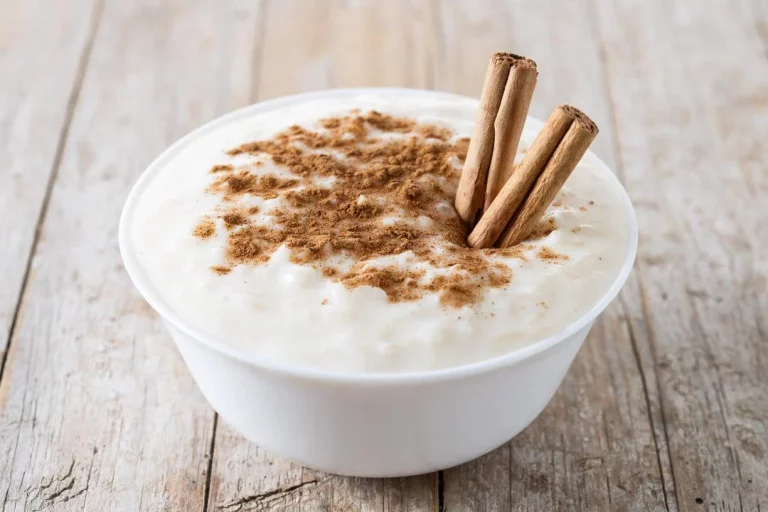 Aprende a hacer el mejor arroz con leche al estilo de murcia, cremoso y reconfortante