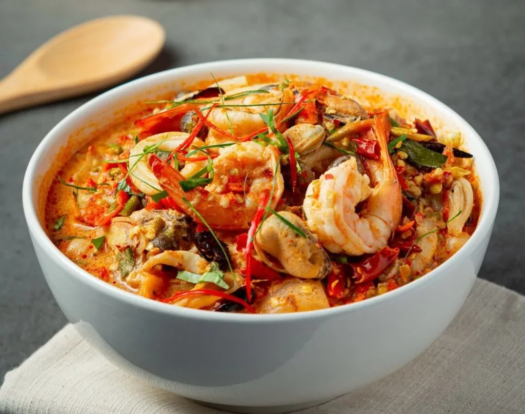 Arroz con bogavante: Siente la esencia del Atlántico en esta receta gallega 19 Moncloa Ingredientes para un exquisito arroz con bogavante