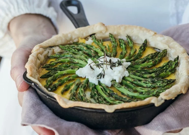 Quiche de espárragos y queso de cabra, el plato perfecto para la primavera