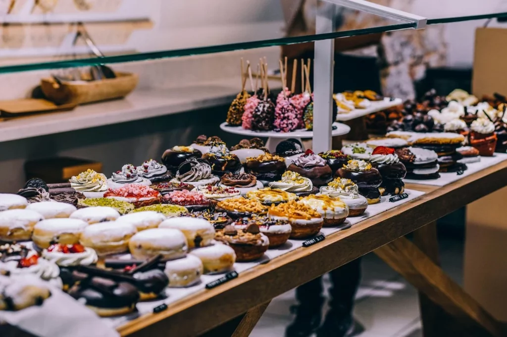 A pocos kilómetros de Barcelona, descubre un pueblo medieval 18 Moncloa Gastronomía y hospitalidad local