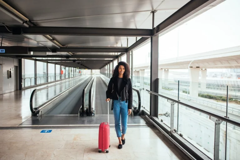 La OCU te enseña a reclamar si tu vuelo se retrasa o cancela, tienes derecho a indemnización
