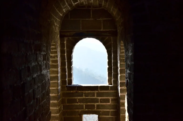 El castillo ‘invisible’ de España que la naturaleza esconde y es un tesoro histórico