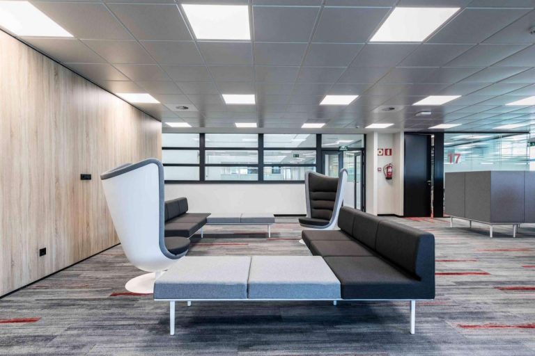Las sillas ergonómicas de Spacio transforman el mobiliario de oficina en bienestar corporativo