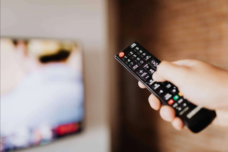 EFILM se consolida como la plataforma para ver películas gratis con respaldo de bibliotecas públicas