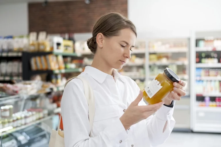 Te están estafando en el súper, la OCU revela el truco sucio con este producto que compras siempre.