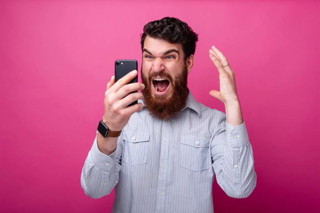 movil freepik 333333333333 Moncloa