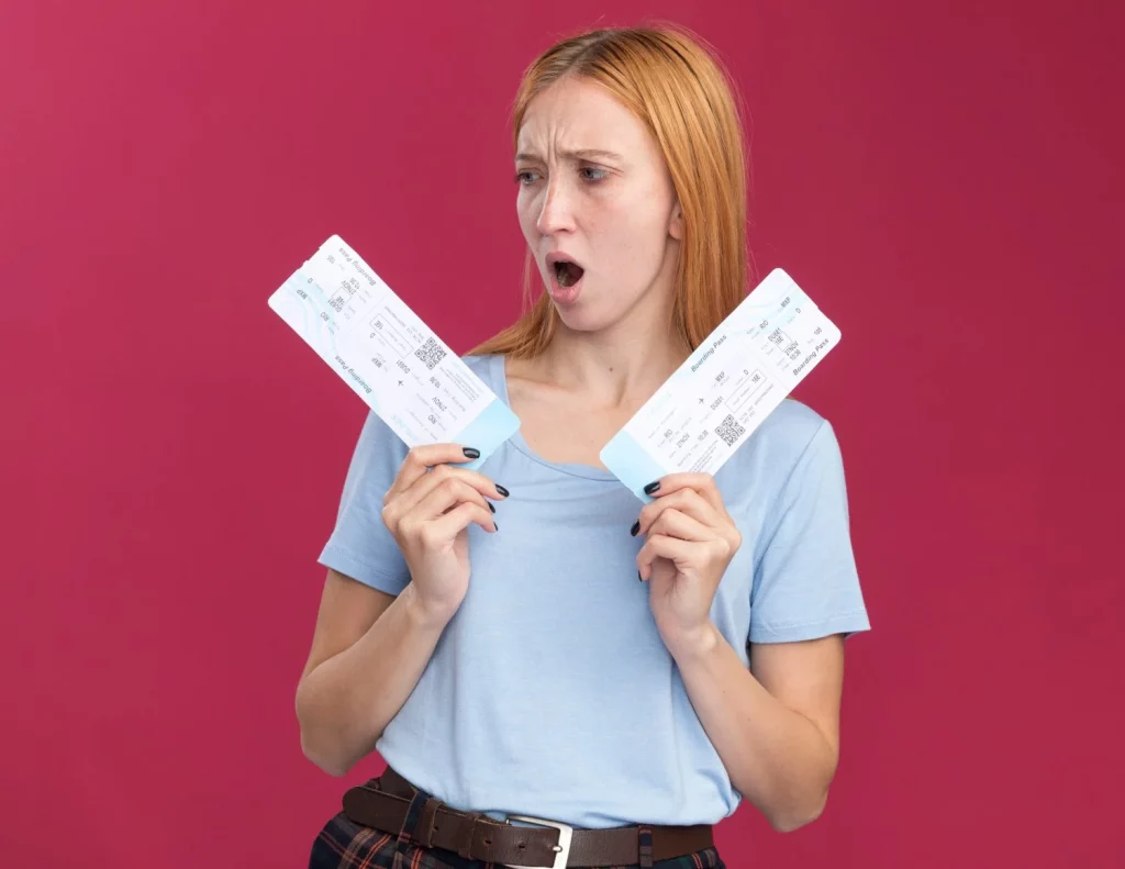 Este es el código oculto en tu billete de avión revela si eres un pasajero 'marcado' por la aerolínea 4 Moncloa EL PROCESO DE REVISIÓN ESPECIAL AL QUE SERÁS SOMETIDO
